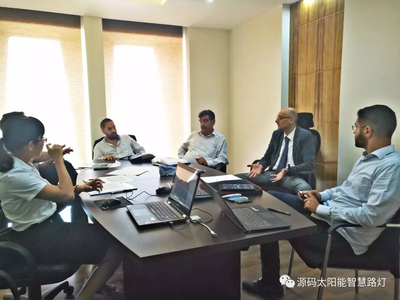 太阳能路灯，太阳能平板灯，光伏产业，绿色节能，太阳能路灯厂家